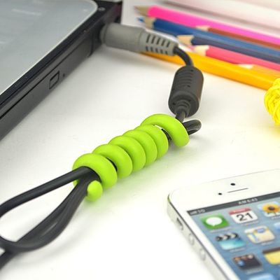 讓桌面更整潔 廠家直銷優質電腦周邊電線夾的妙用